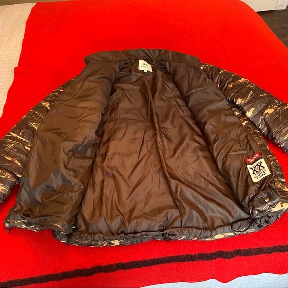 Ecko Camouflage Puffer Jacket - Picture 2 of 3